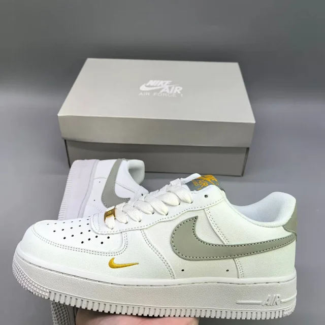af1 classic white air force one